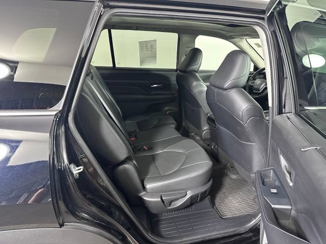 Certified 2025 Toyota Grand Highlander AWD Hybrid image 12