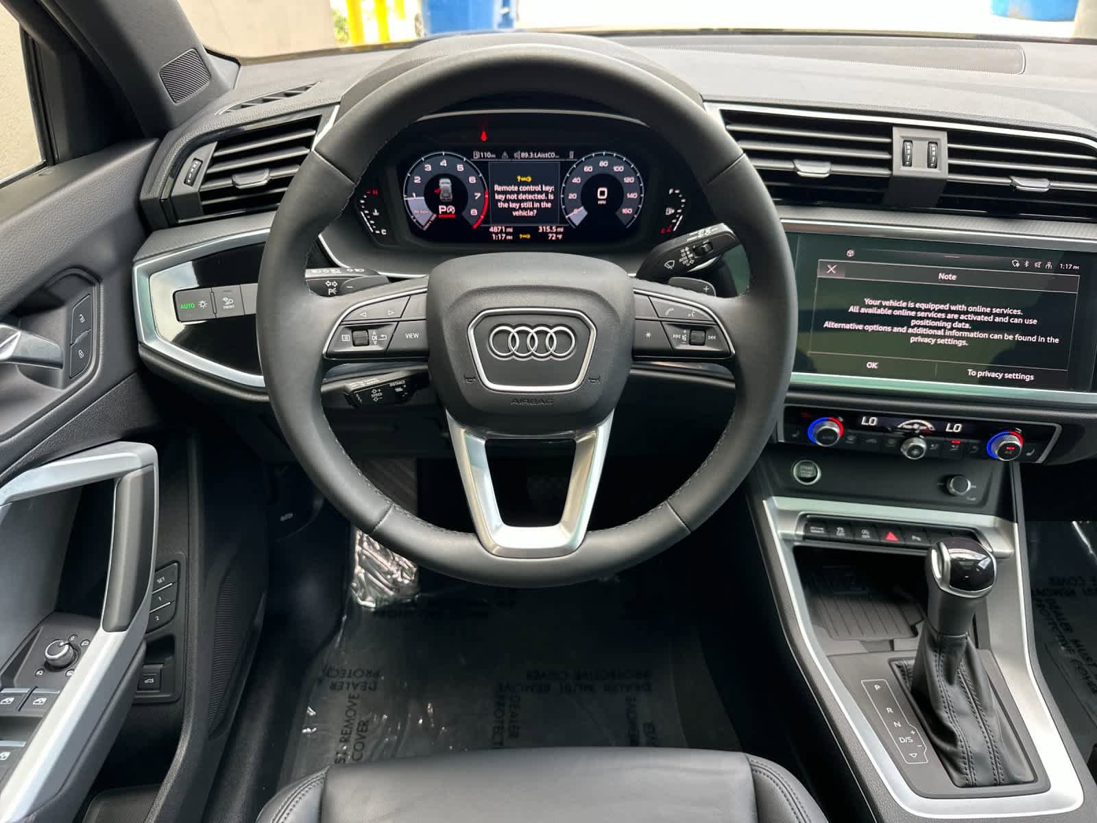 Used 2025 Audi Q3 2.0T Premium w/ Convenience Package AWD/4WD image 14