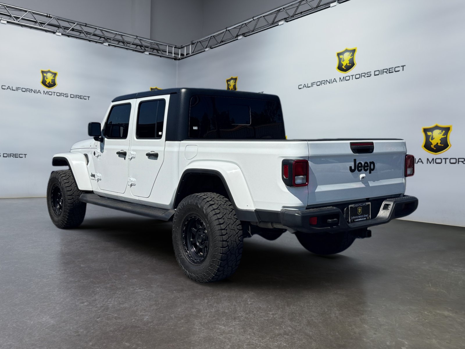 Used 2022 Jeep Gladiator Sport AWD/4WD image 3
