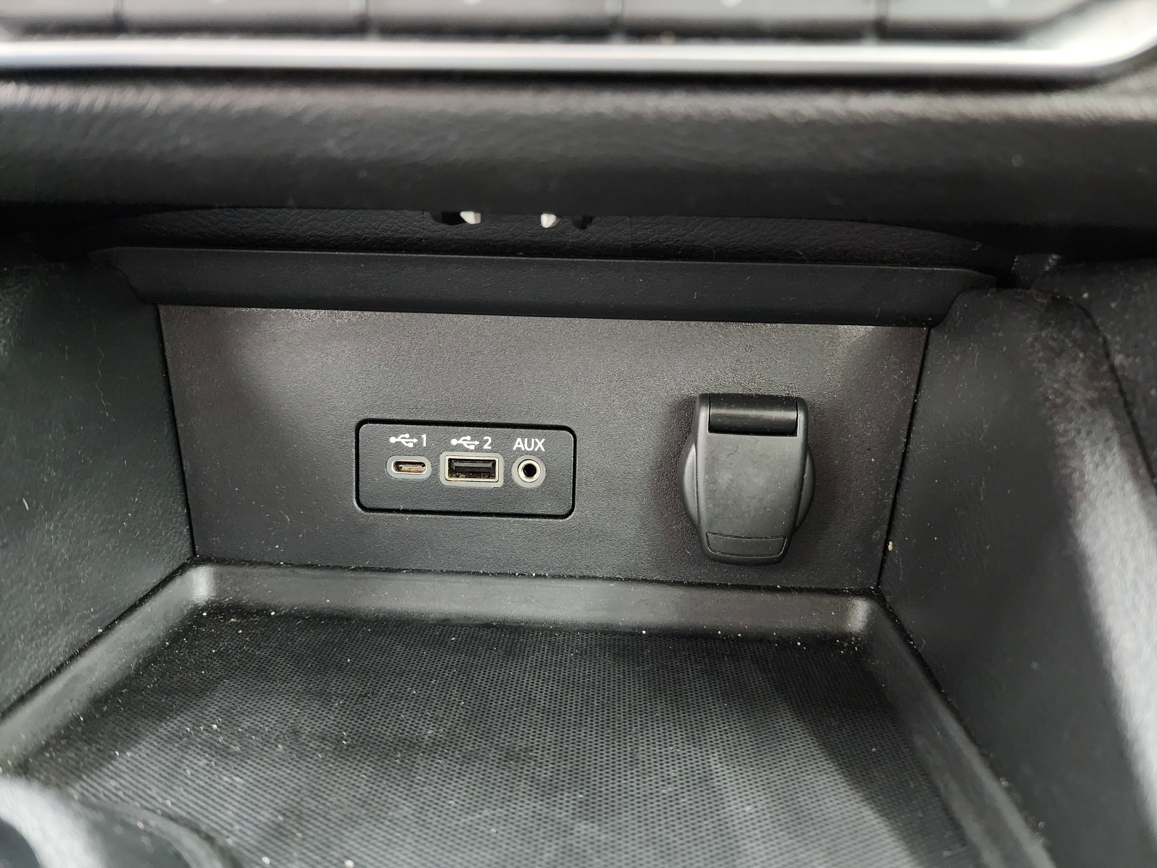 Used 2023 Nissan Sentra SV image 48