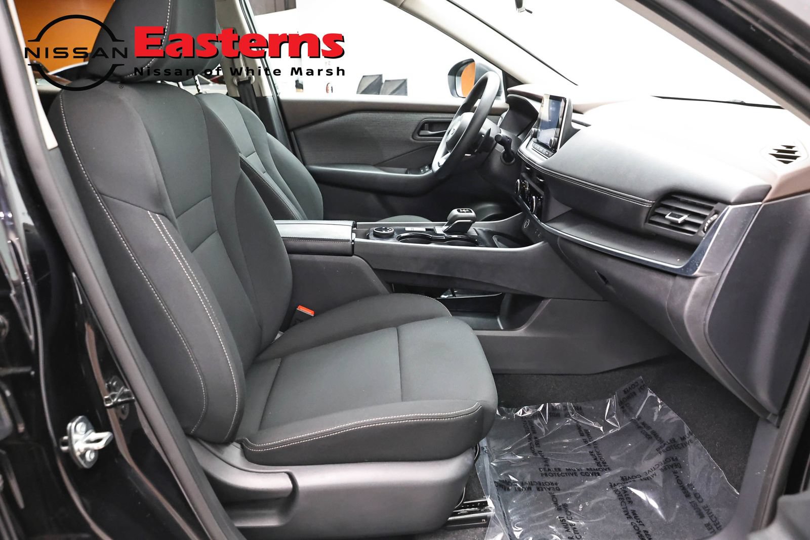 Used 2023 Nissan Rogue S AWD/4WD image 24