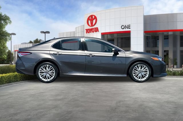 Used 2018 Toyota Camry XLE w/ Audio Package FWD image 3