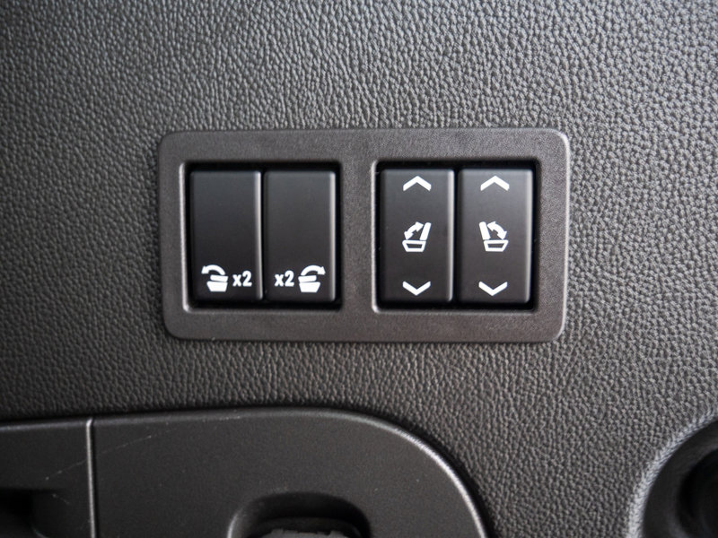 Used 2020 Chevrolet Tahoe Premier AWD/4WD image 21
