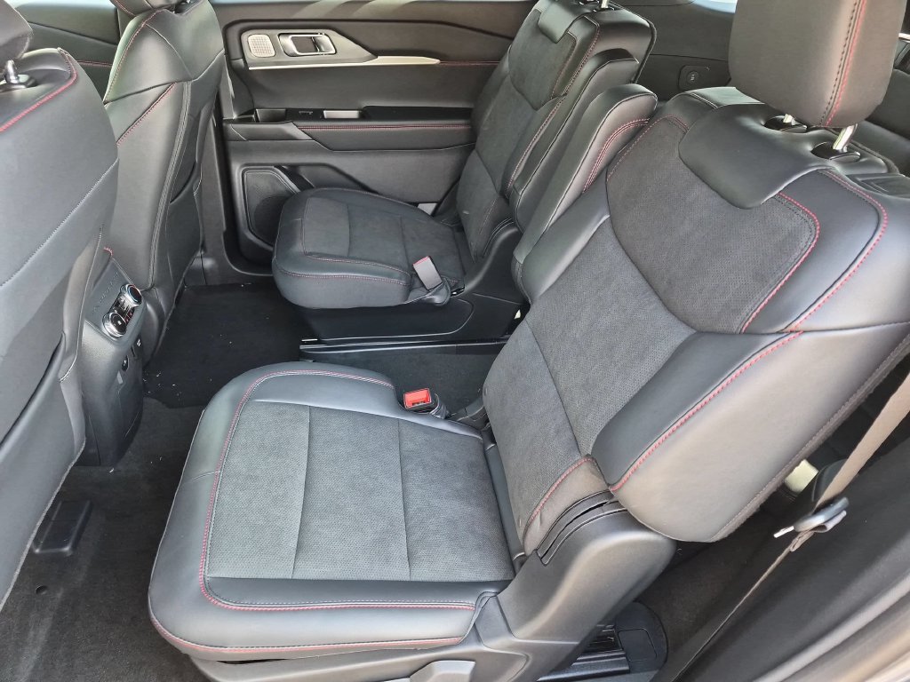 New 2027 Ford Explorer ST w/ Sun And Sound Package AWD/4WD image 18
