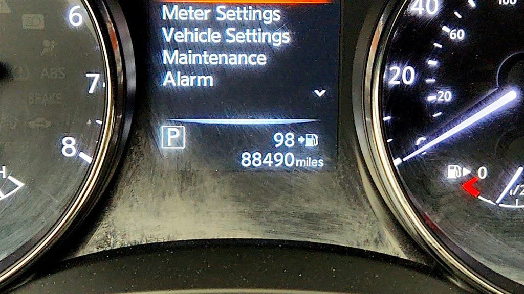 Used 2017 Nissan Rogue SV AWD/4WD image 15