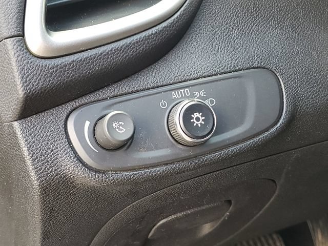 Used 2017 Chevrolet Trax LT FWD image 8