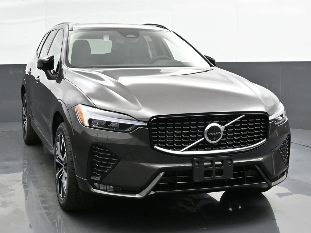 New 2025 Volvo XC60 B5 Plus w/ Protection Package Premier image 5