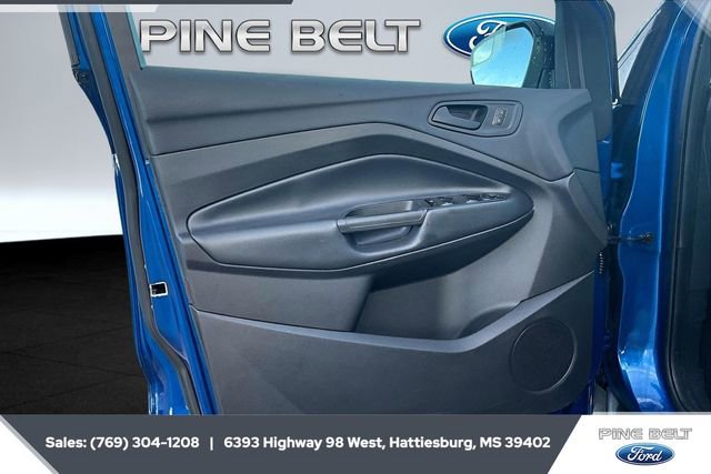 Certified 2019 Ford Escape S image 17