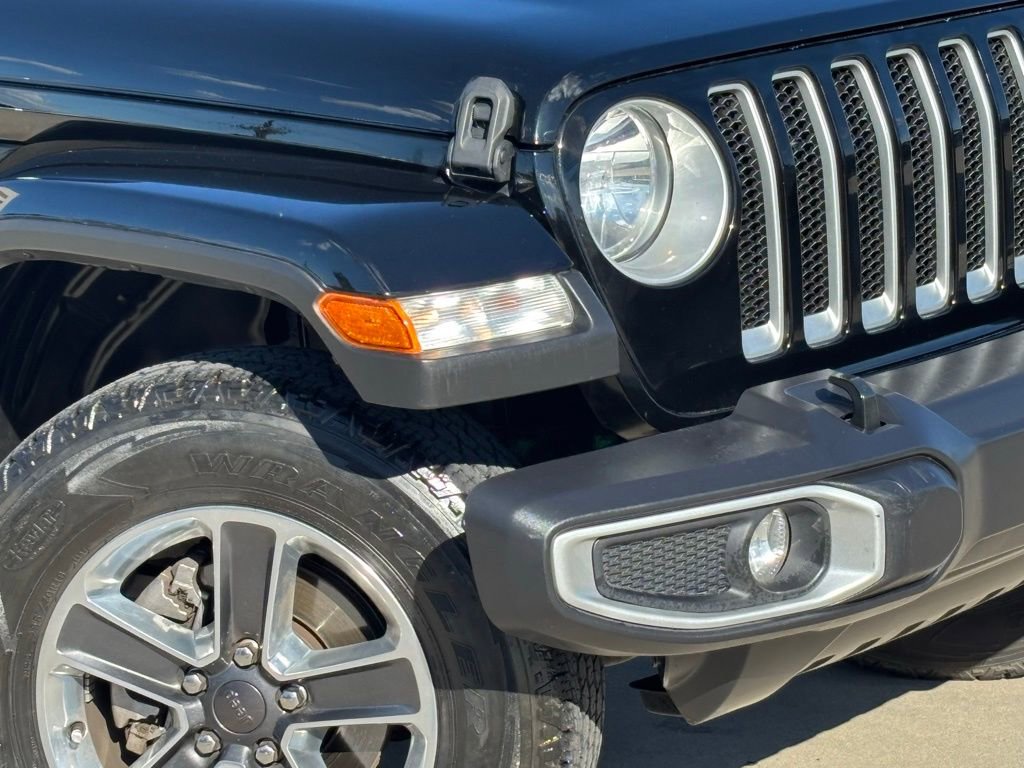 Used 2022 Jeep Wrangler Unlimited Sahara w/ Cold Weather Group image 8