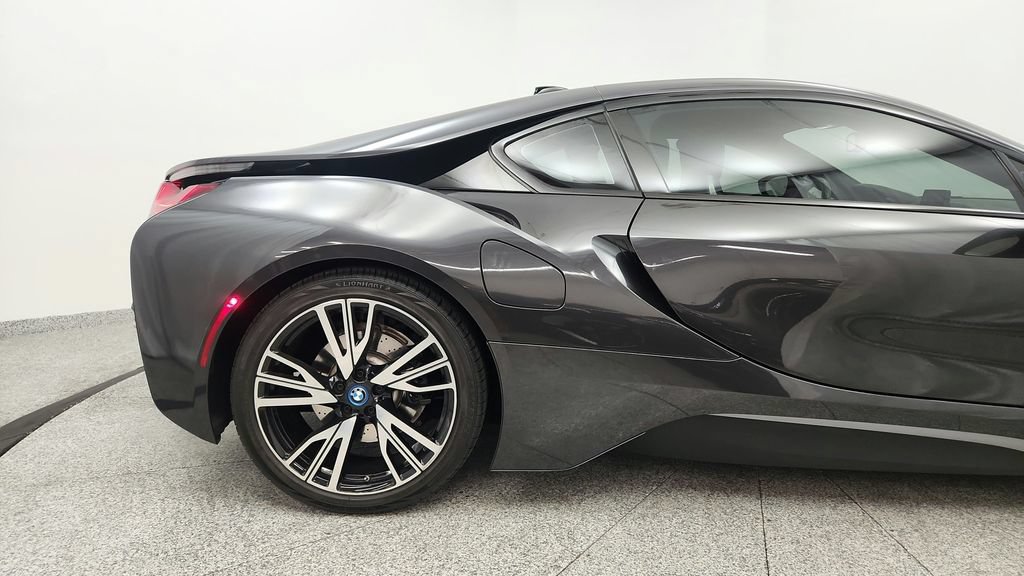 Used 2016 BMW i8 AWD/4WD image 16