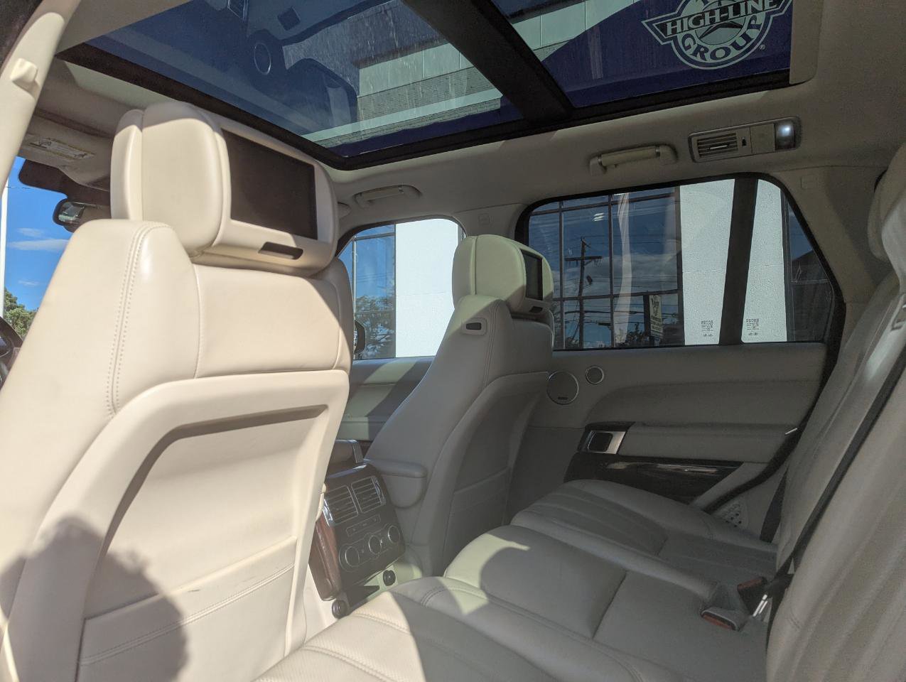 Used 2016 Land Rover Range Rover Supercharged image 46