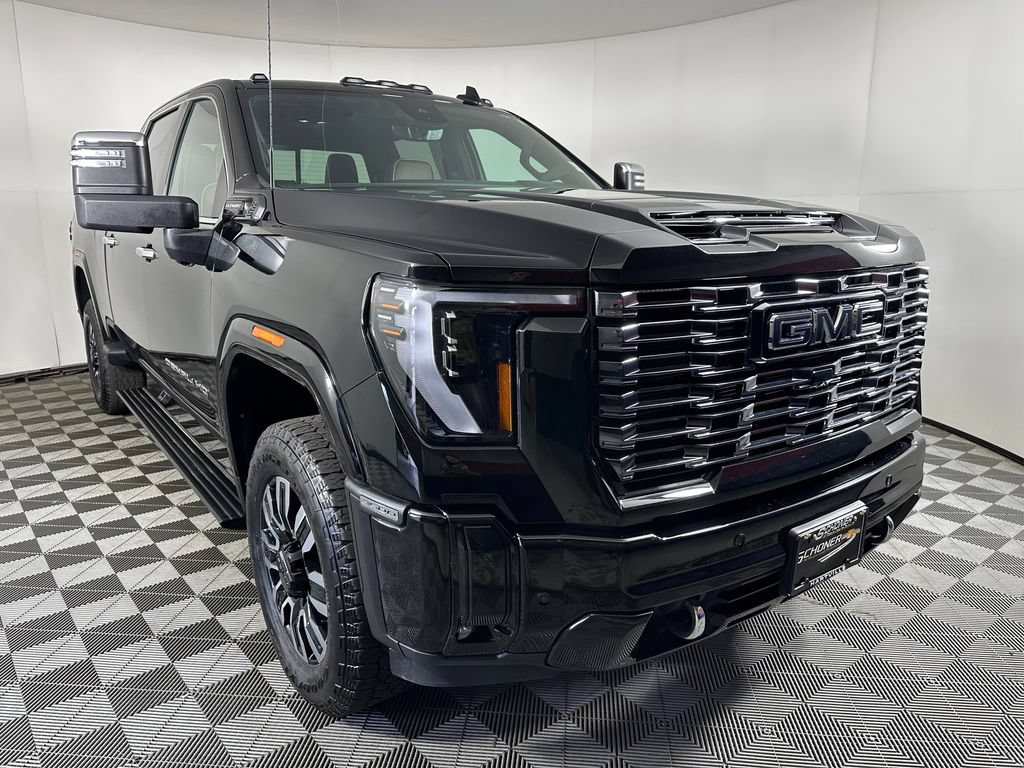 Used 2025 GMC Sierra 3500 Denali Ultimate AWD/4WD image 7