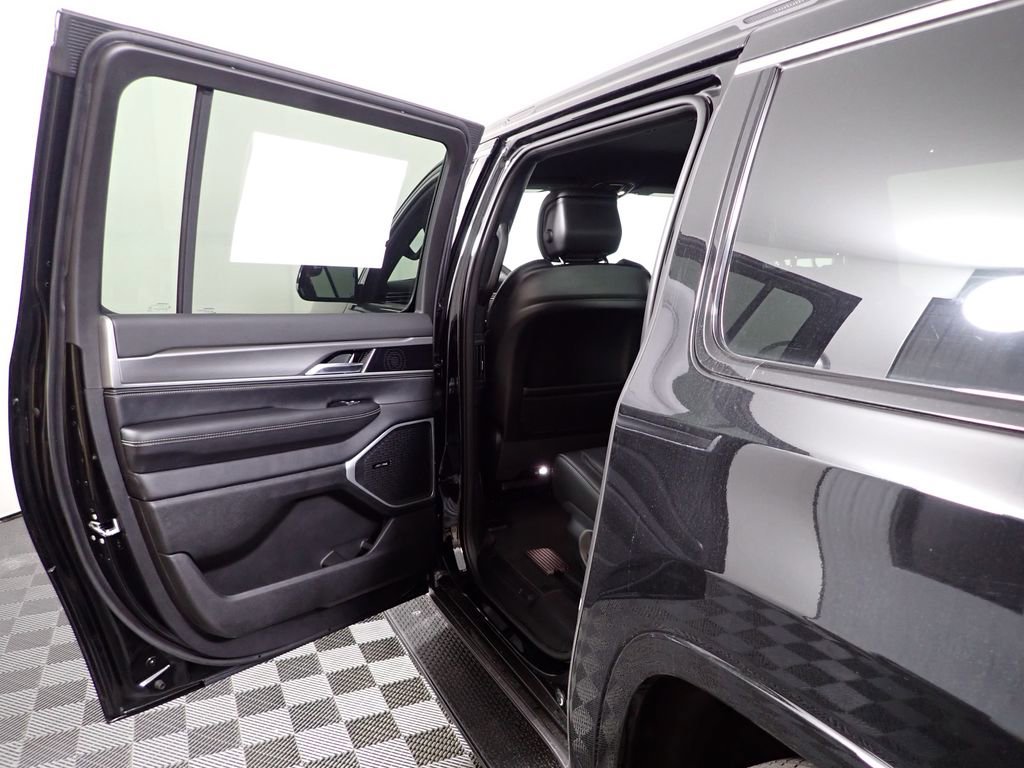 New 2026 Jeep Grand Wagoneer L 4WD image 37