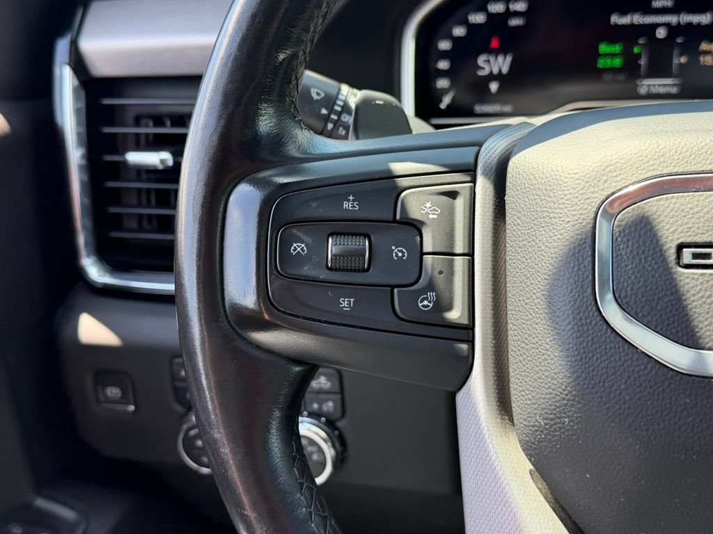 Used 2022 GMC Sierra 1500 Denali AWD/4WD image 36