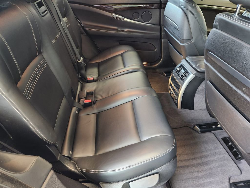 Used 2017 BMW 535i Gran Turismo RWD image 31