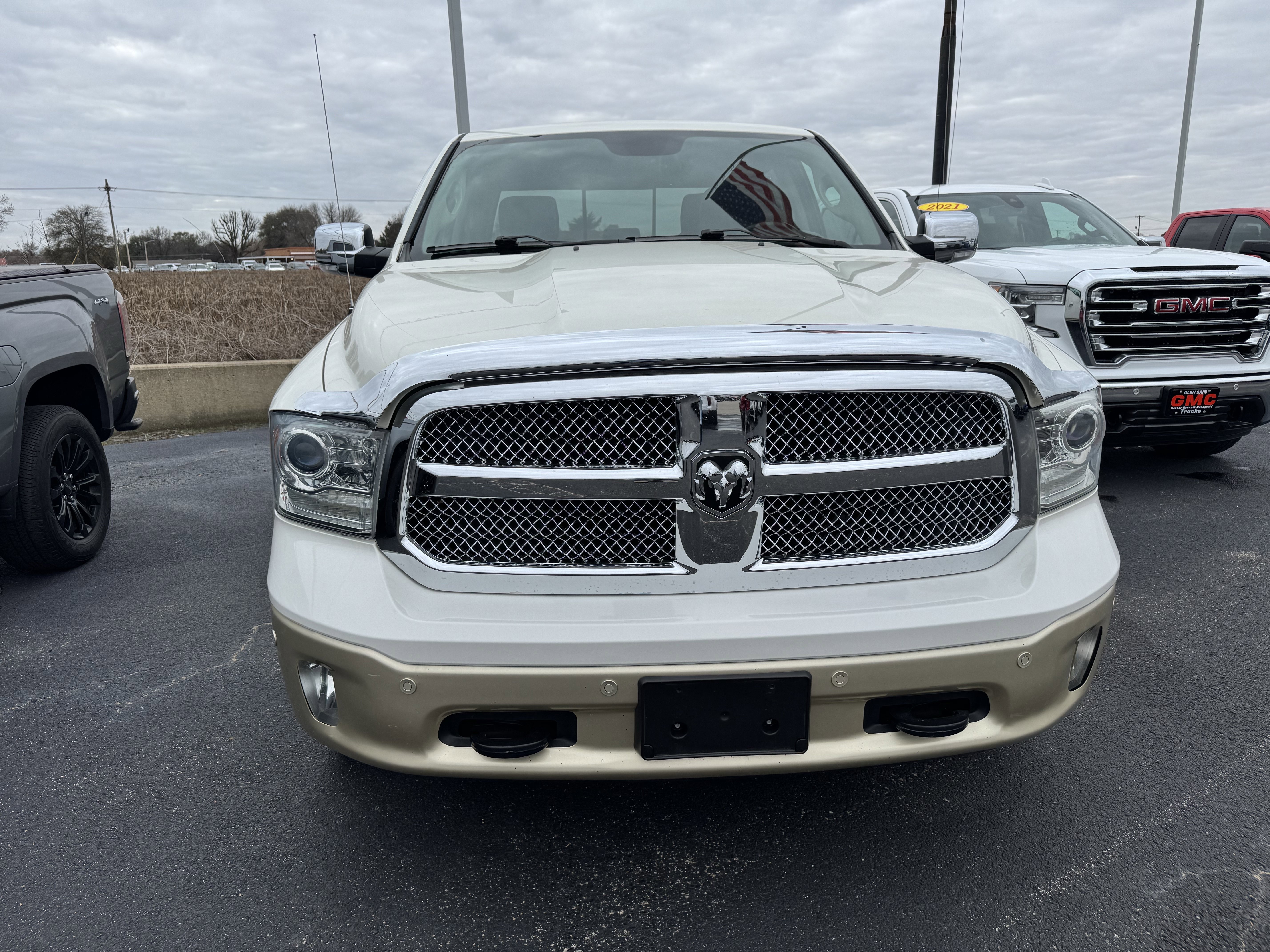 Used 2017 RAM 1500 Laramie Longhorn image 8