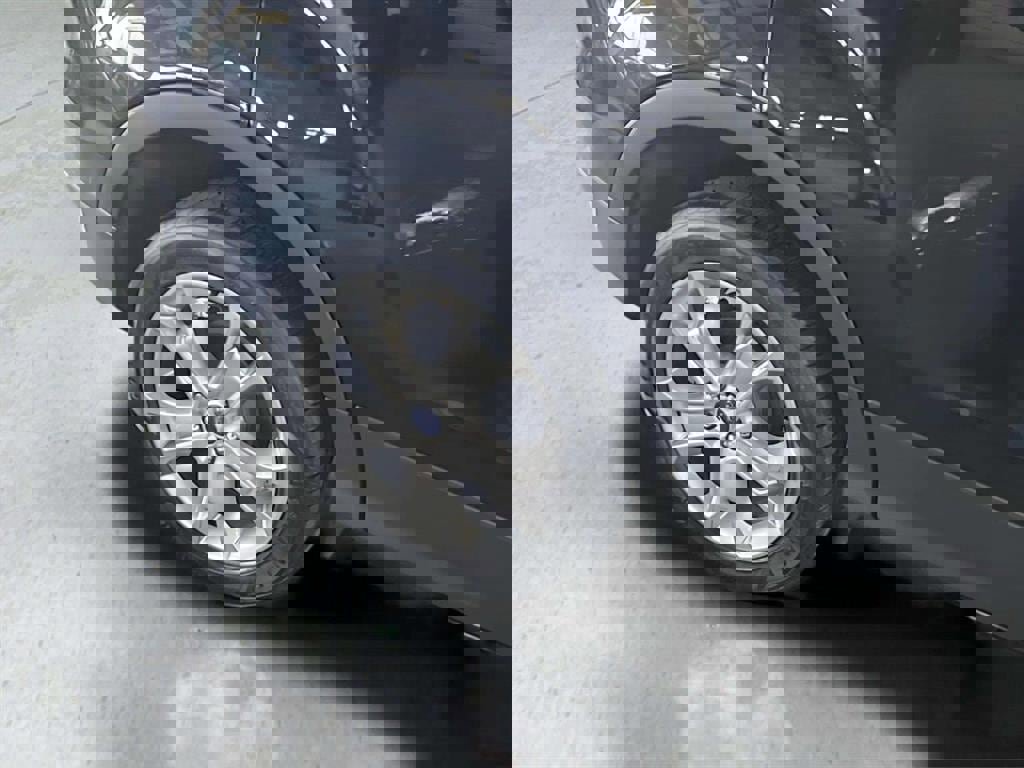 Used 2015 Ford Escape Titanium w/ Equipment Group 301A image 33