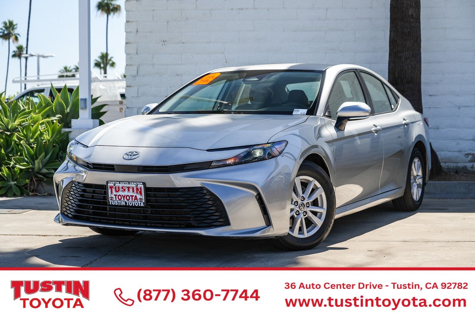 Certified 2025 Toyota Camry LE FWD image 1