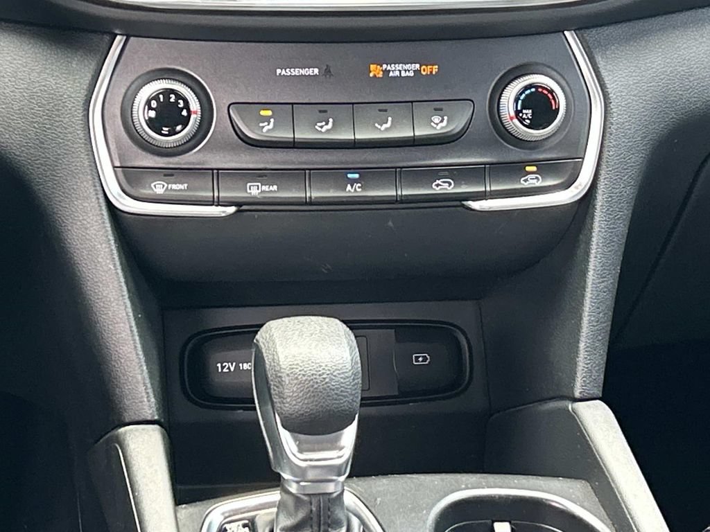 Used 2019 Hyundai Santa Fe SE AWD/4WD image 25