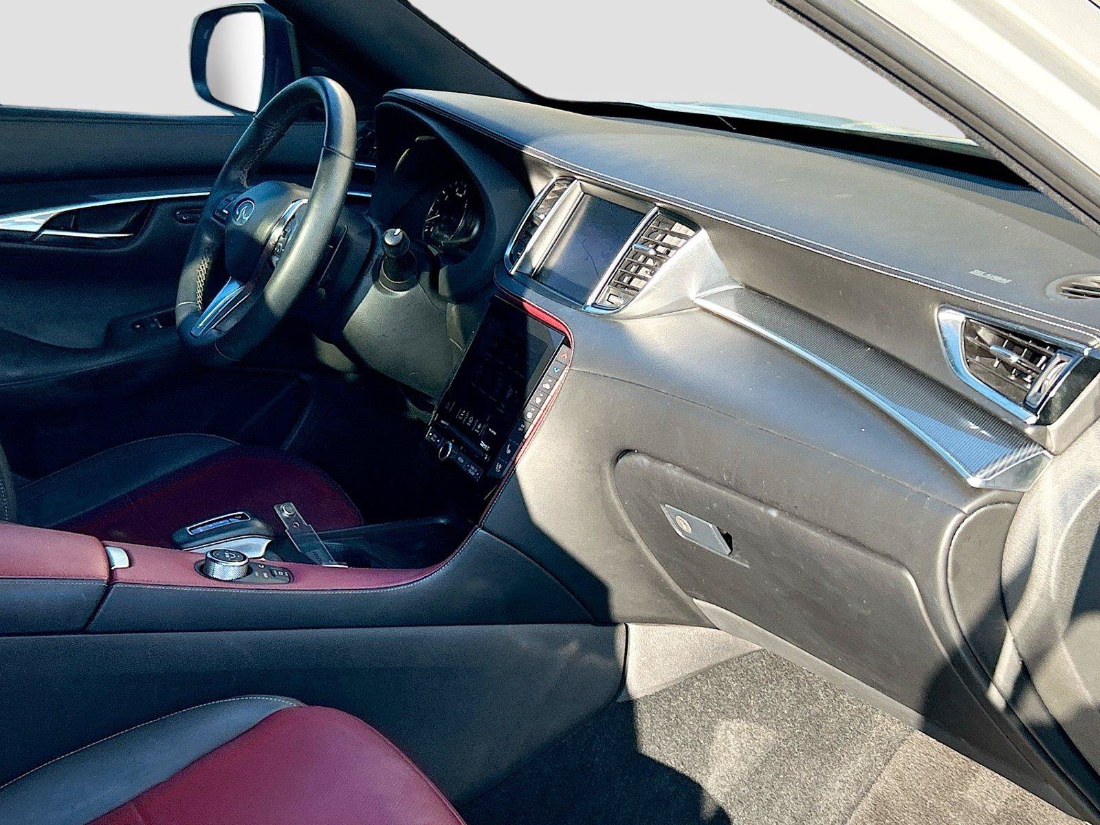 Used 2023 INFINITI QX50 Sport FWD image 15