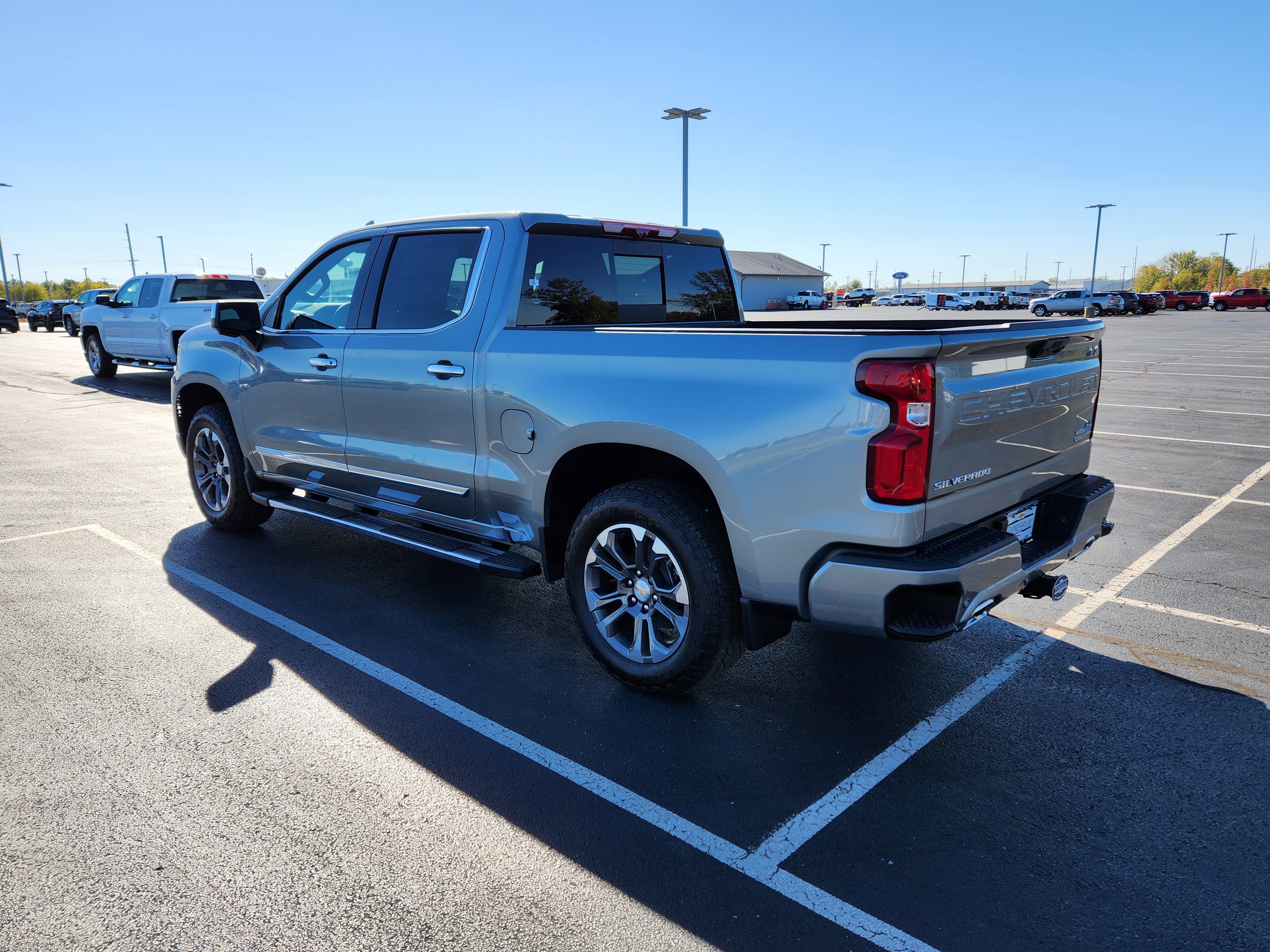 New 2026 Chevrolet Silverado 1500 High Country w/ Technology Package image 3