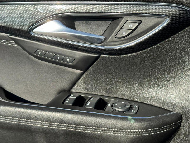Used 2023 Buick Envision Essence w/ Sport Touring Package image 24