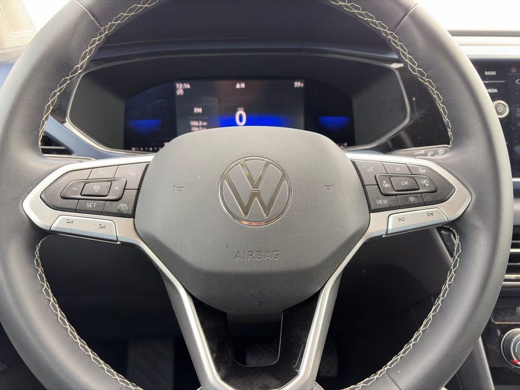 Used 2023 Volkswagen Taos SE FWD image 19
