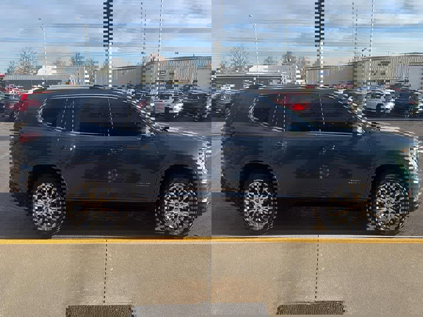 Used 2024 GMC Acadia Denali w/ Super Cruise Package image 7