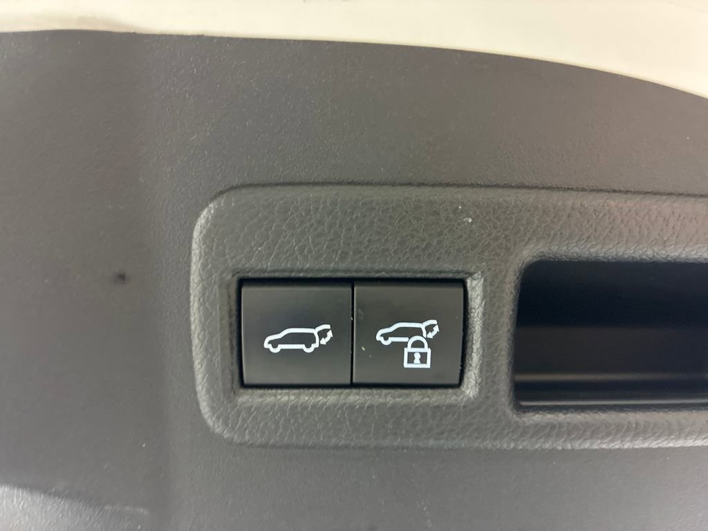 Used 2023 Subaru Solterra AWD image 15