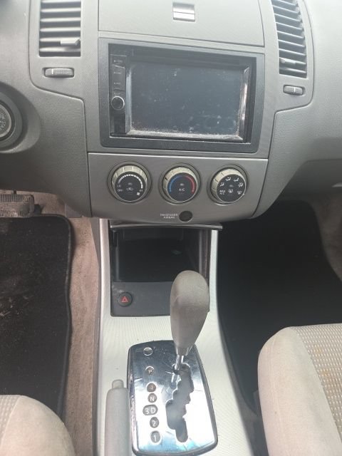 Used 2005 Nissan Altima 2.5 S w/ (F01) Convenience Pkg FWD image 19