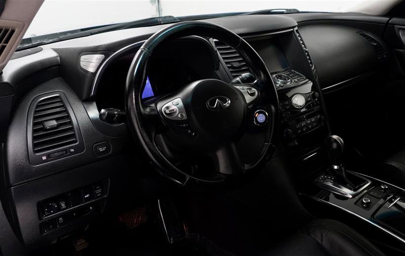 Used 2014 INFINITI QX70 AWD w/ Premium Package image 12