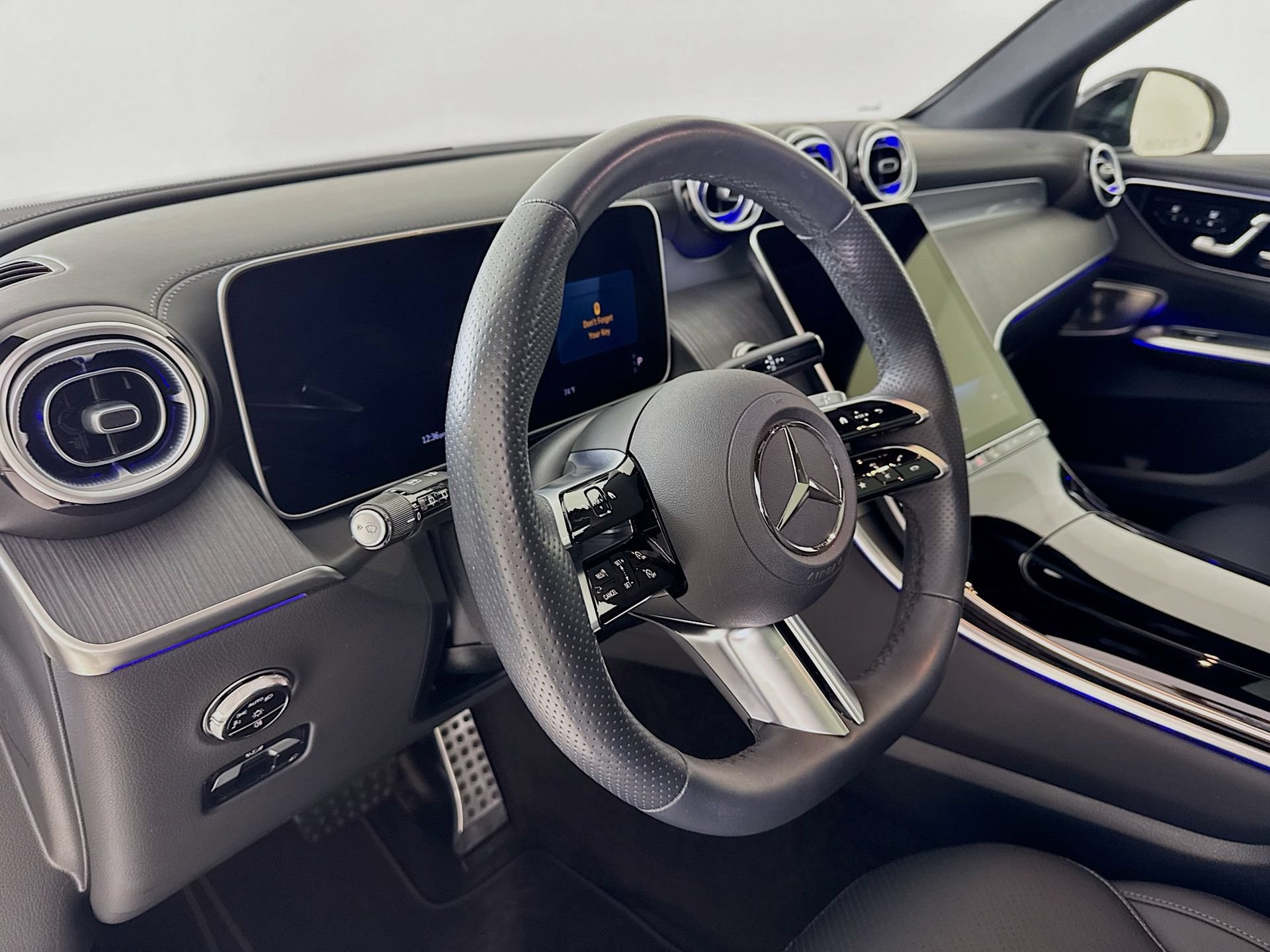 Certified 2025 Mercedes-Benz GLC 300 image 10