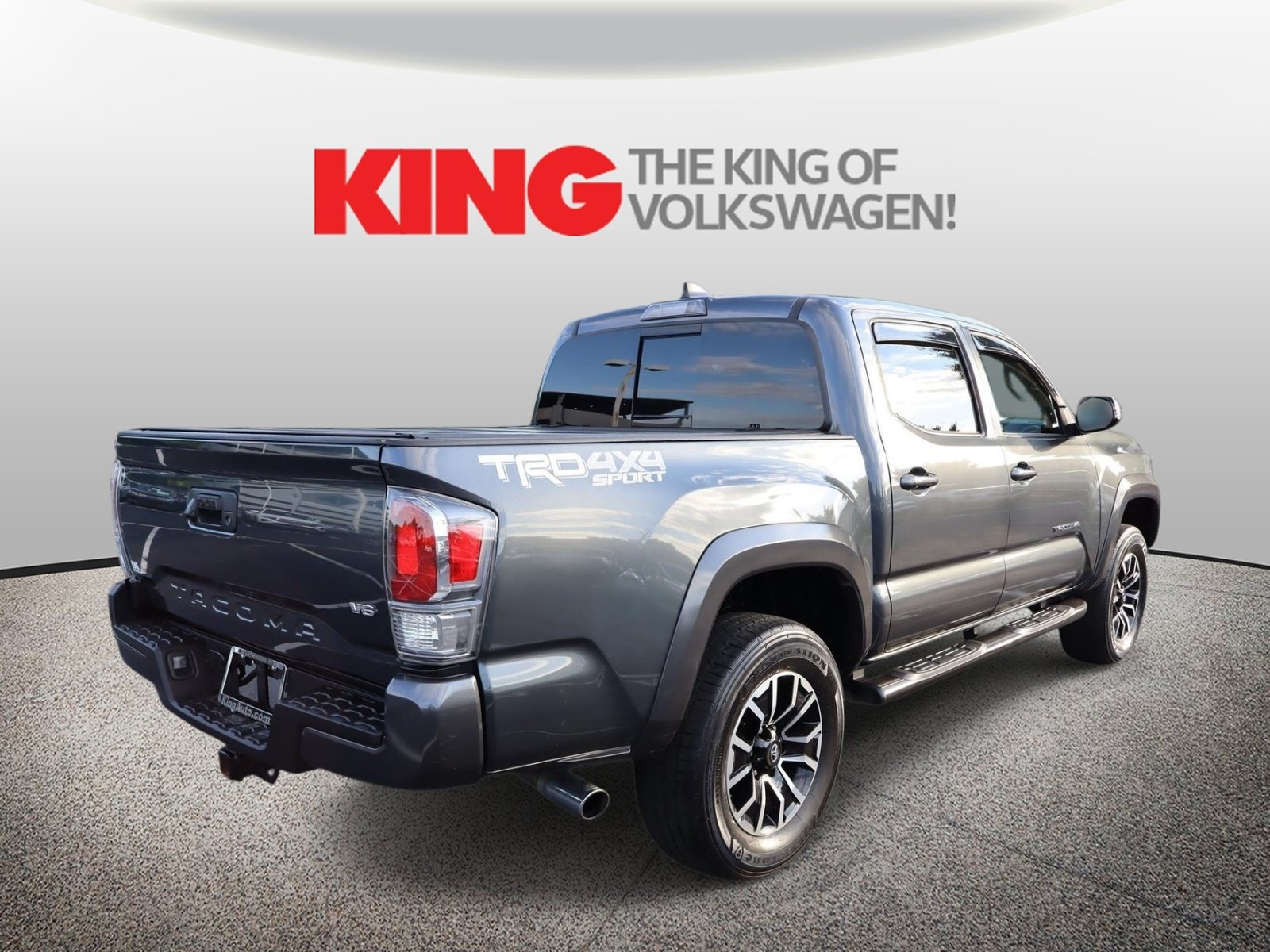 Used 2023 Toyota Tacoma TRD Sport AWD/4WD image 3