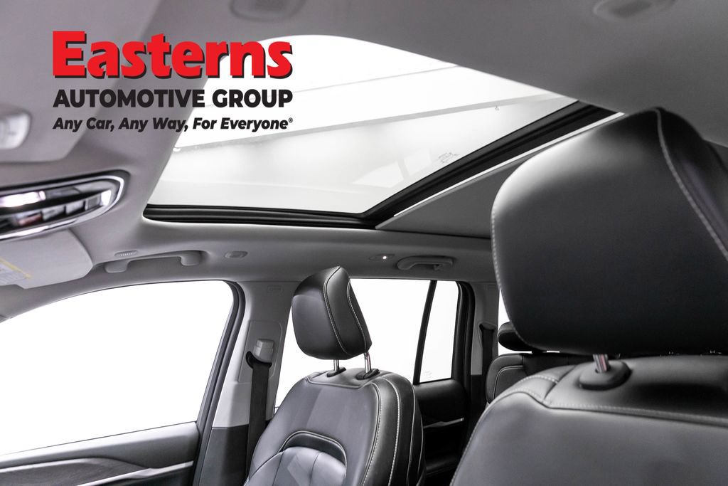 Used 2023 Jeep Grand Cherokee 4WD 4xe image 35