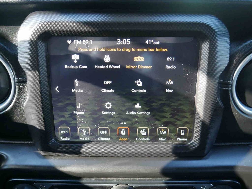 Used 2018 Jeep Wrangler Unlimited Sahara image 33