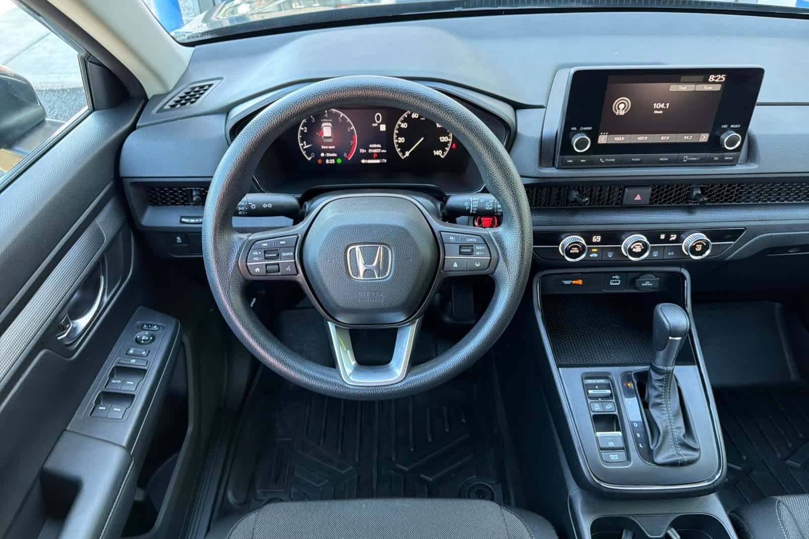 Used 2023 Honda CR-V LX image 16