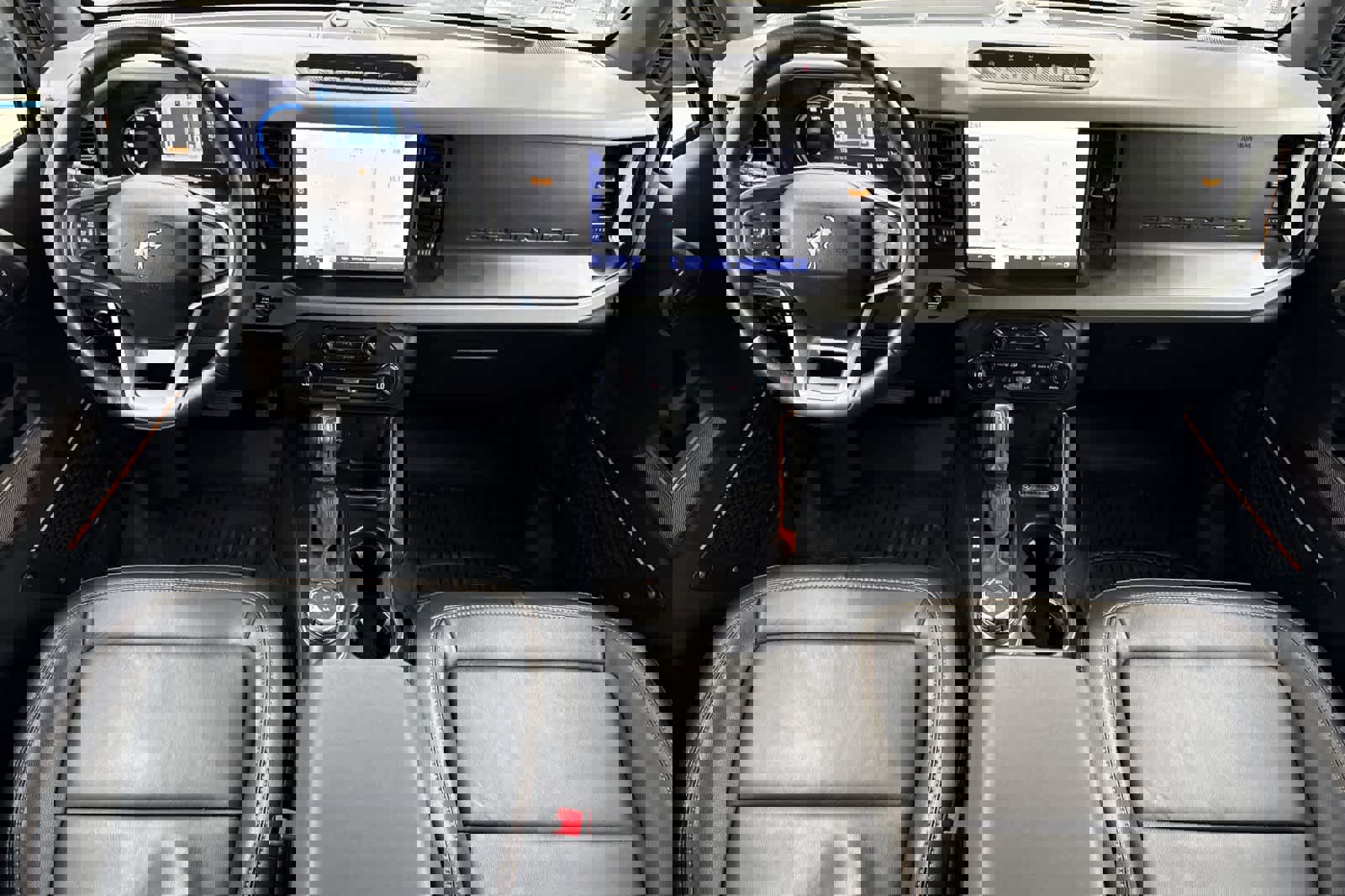 Used 2023 Ford Bronco Badlands image 14