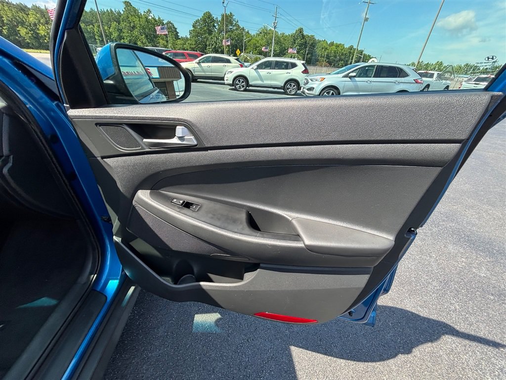 Used 2019 Hyundai Tucson SE w/ Cargo Package AWD/4WD image 28