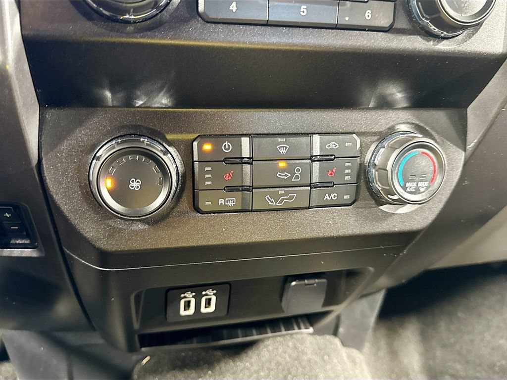 Used 2020 Ford F150 XLT w/ Equipment Group 302A Luxury AWD/4WD image 25