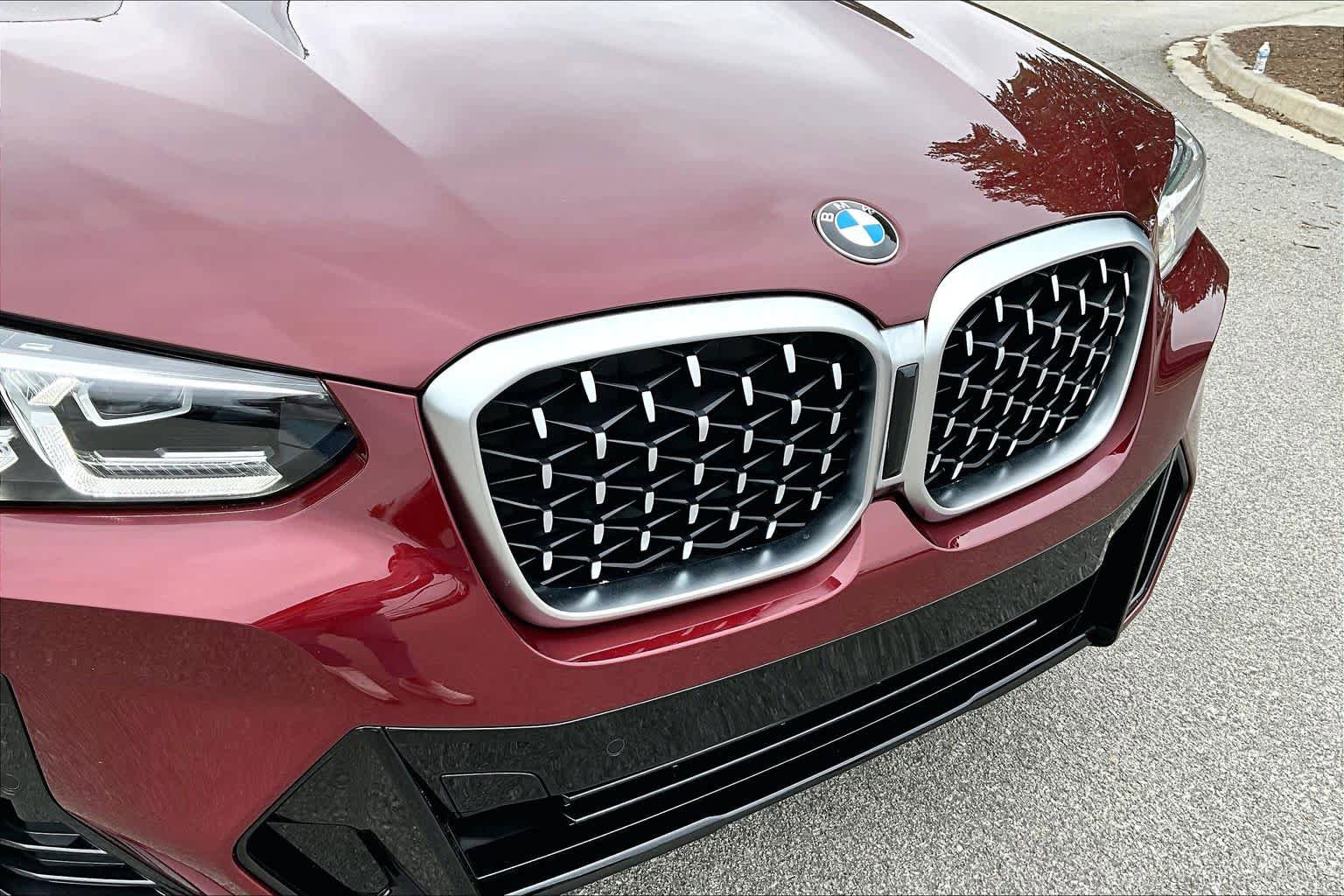 Certified 2025 BMW X4 xDrive30i AWD/4WD image 32
