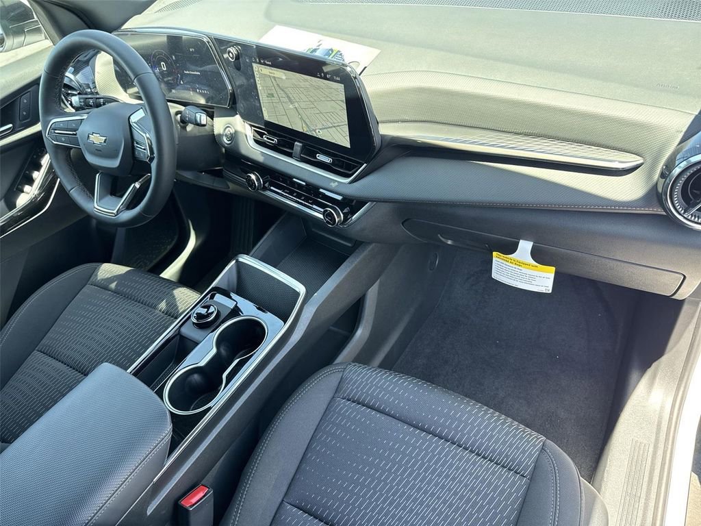 New 2026 Chevrolet Equinox LT w/ Safety and Technology Package FWD image 34