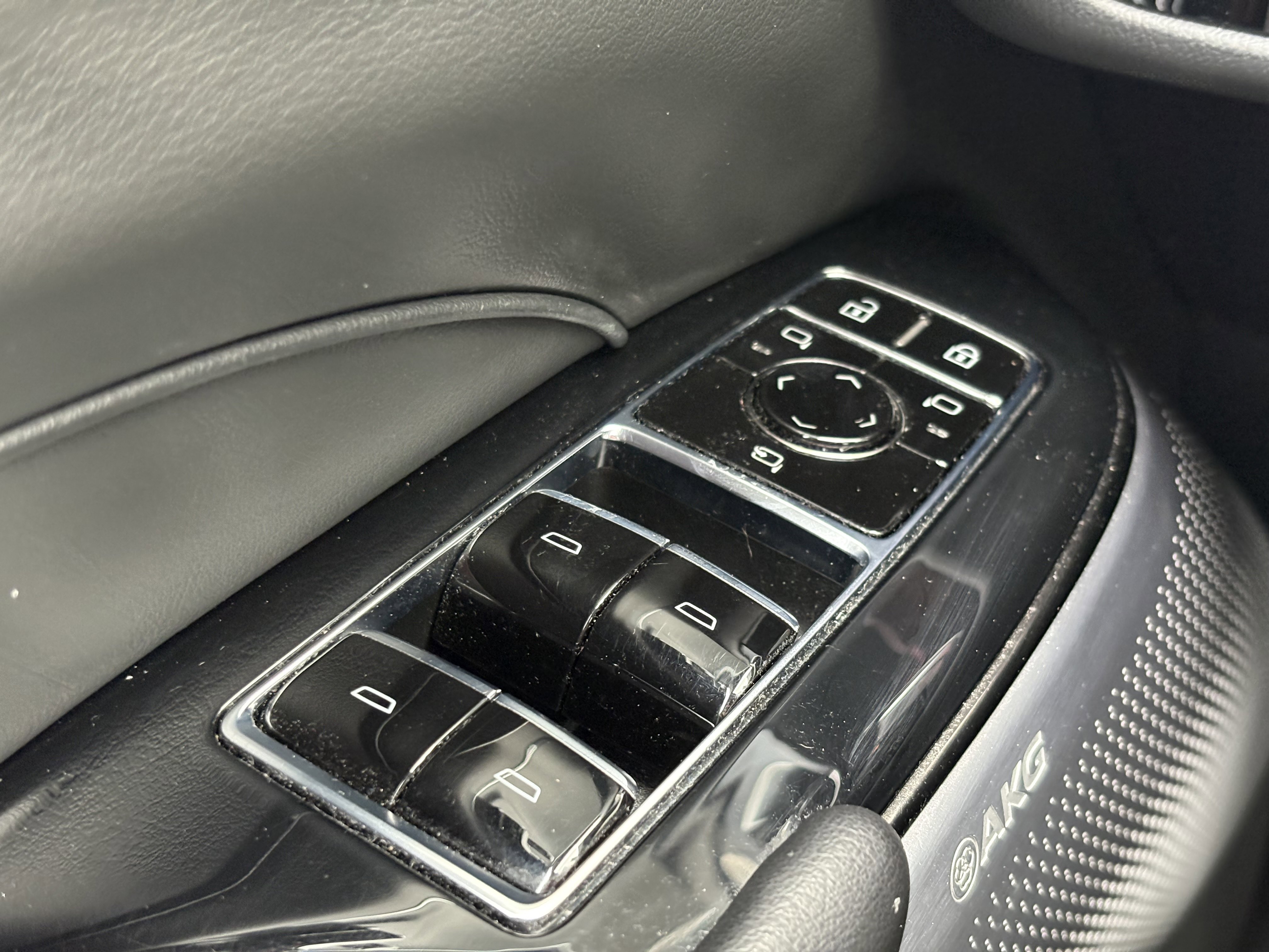 Certified 2024 Cadillac Lyriq Luxury w/ LPO, Floor Liner Package image 34