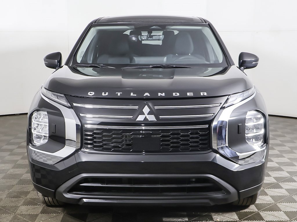 New 2026 Mitsubishi Outlander ES image 12