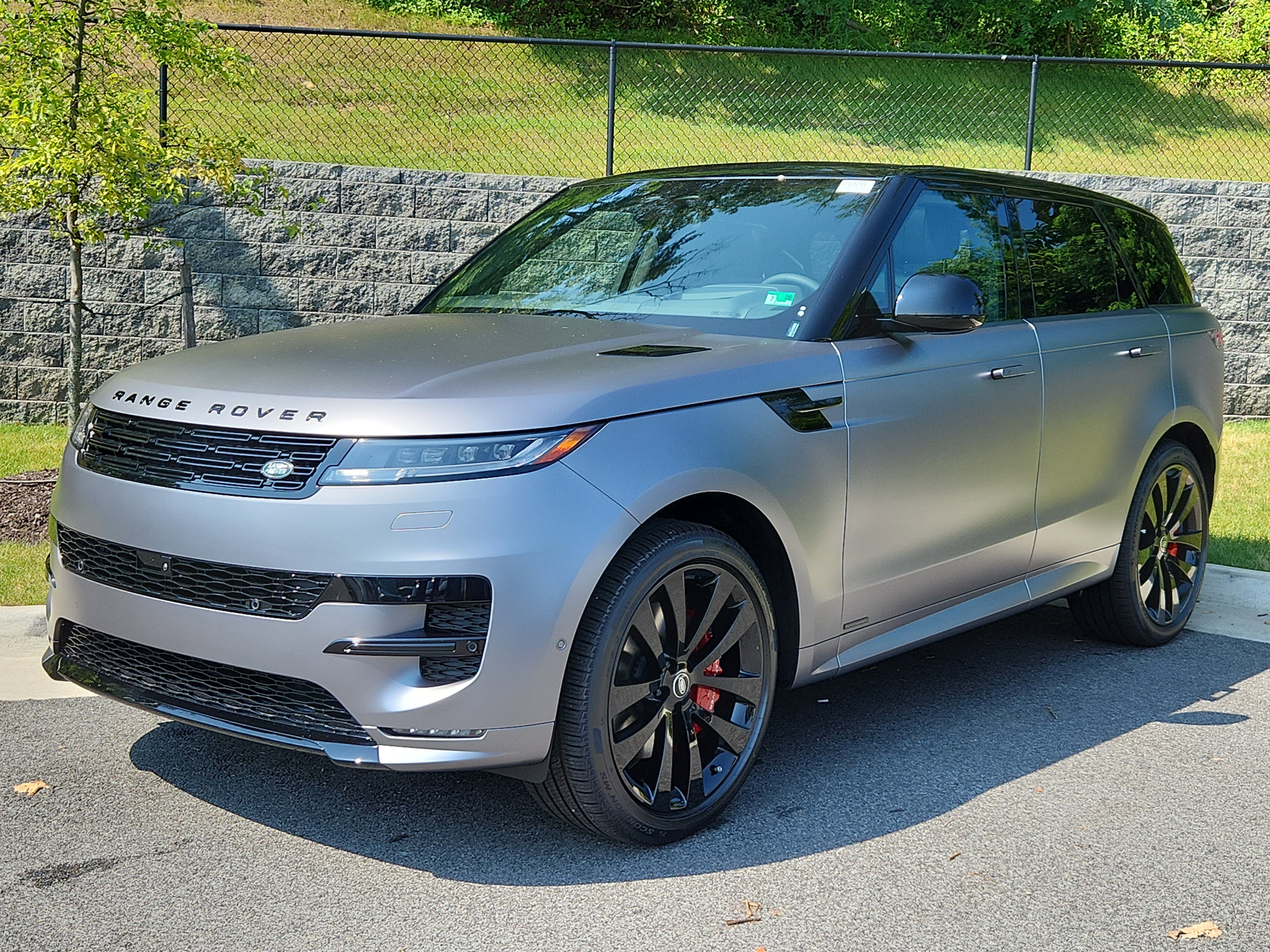 New 2025 Land Rover Range Rover Sport Autobiography