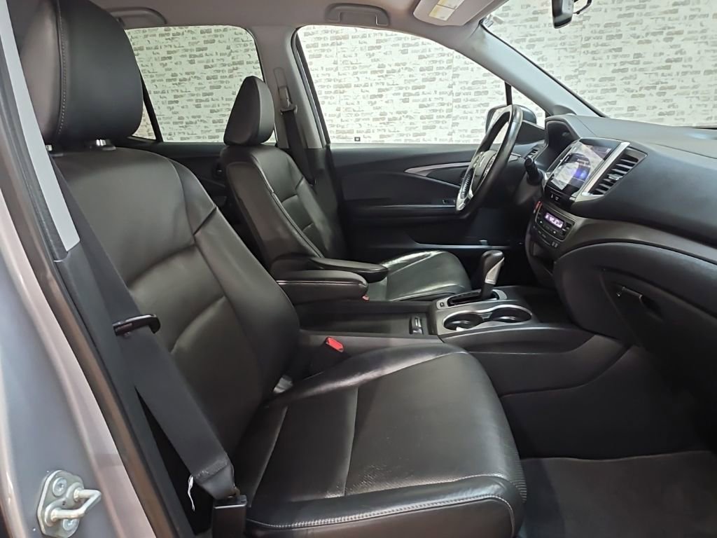 Used 2017 Honda Ridgeline RTL-T image 12