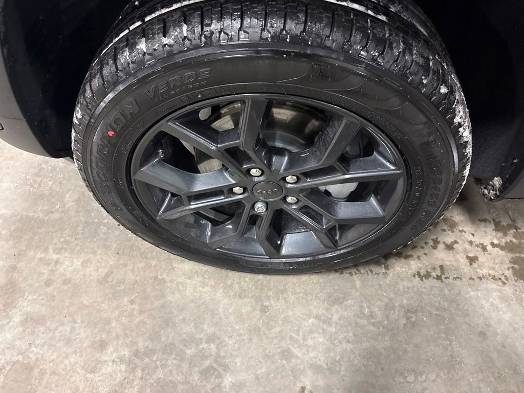 New 2025 Jeep Grand Cherokee Limited image 28