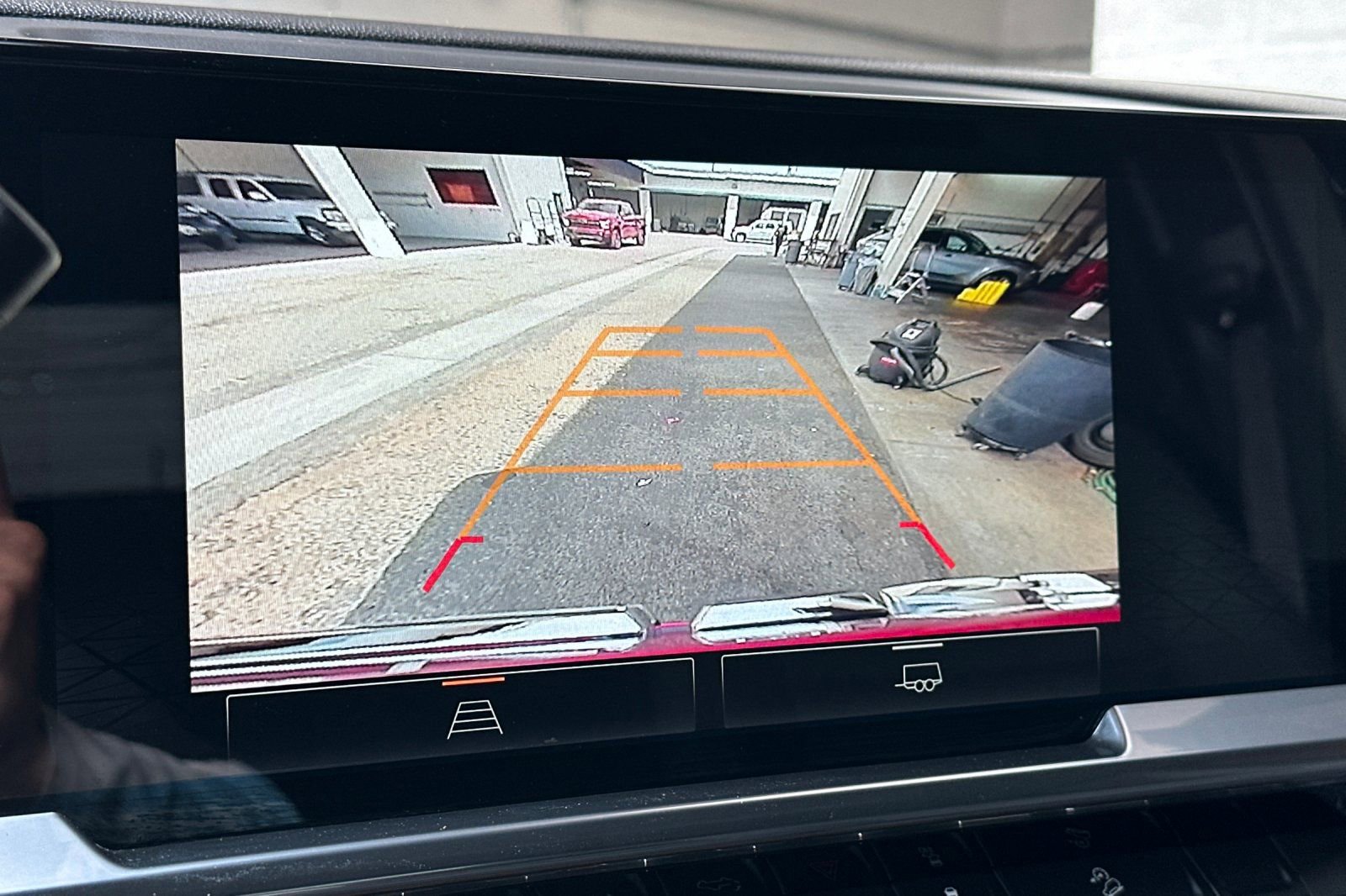 Used 2023 GMC Sierra 1500 Elevation image 26