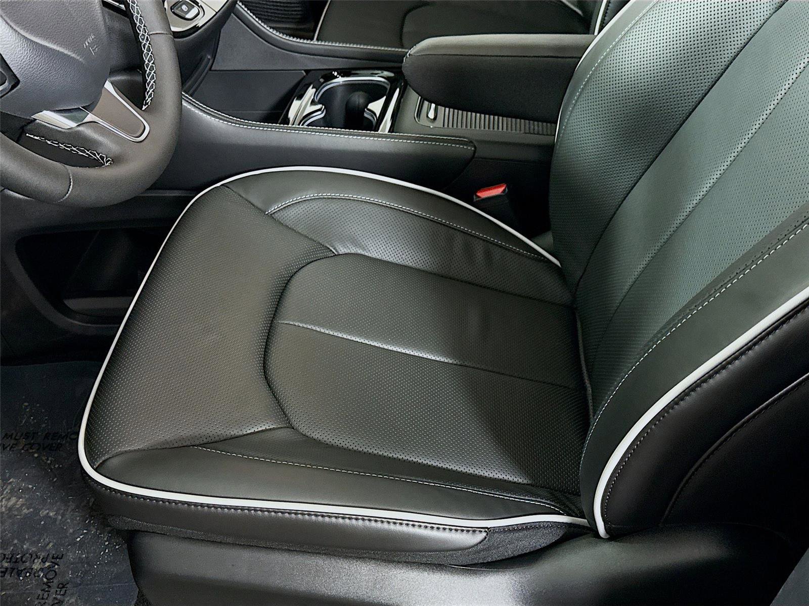 New 2026 Chrysler Pacifica Limited FWD image 14