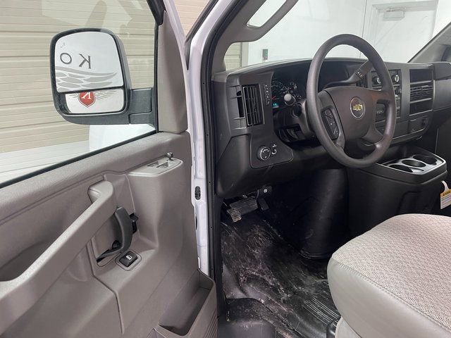 New 2026 Chevrolet Express 2500 w/ Driver Convenience Package image 10