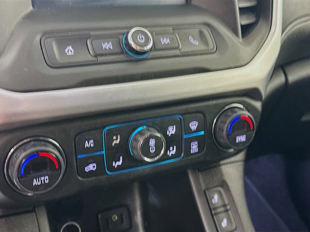 Used 2019 GMC Acadia SLE image 16